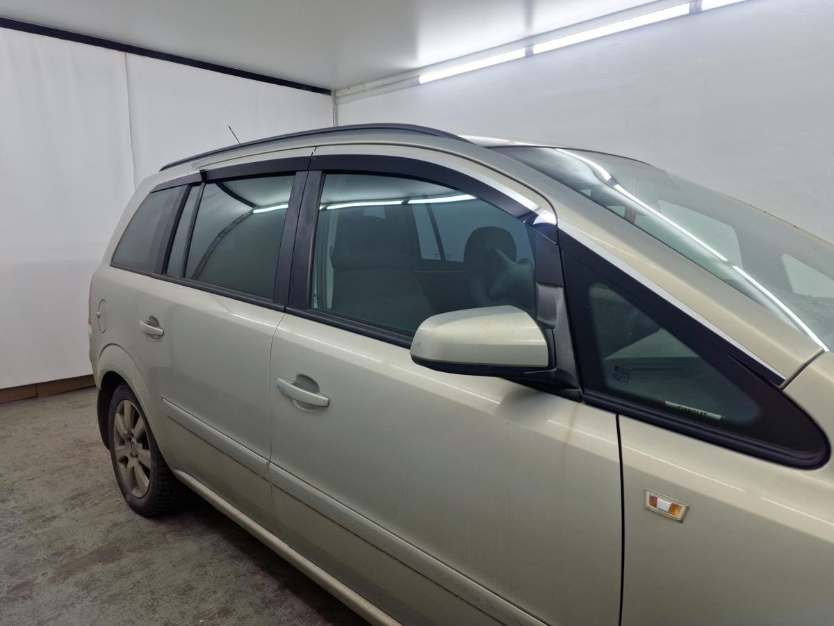 Дефлекторы окон 2D с хром накладками 8 шт. для Opel Zafira B Рестайлинг